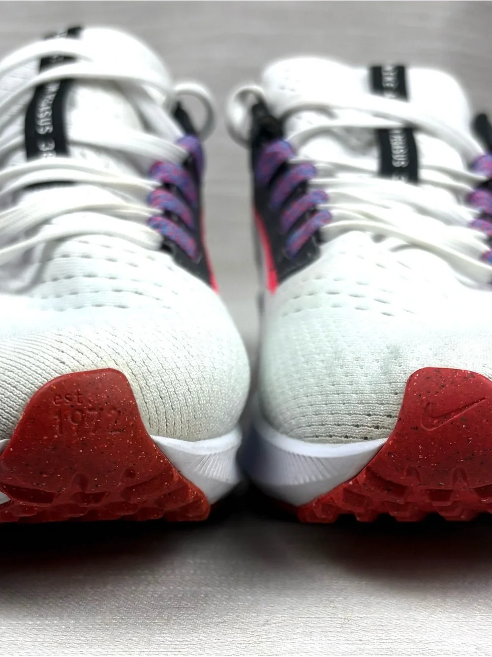 Size 9 - Nike Air Zoom Pegasus 38 White Metallic Silver W